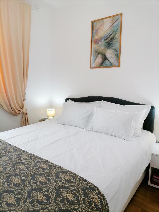 Apartman Mia Sremska Mitrovica Exterior photo