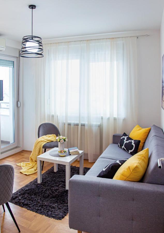 Apartman Mia Sremska Mitrovica Exterior photo